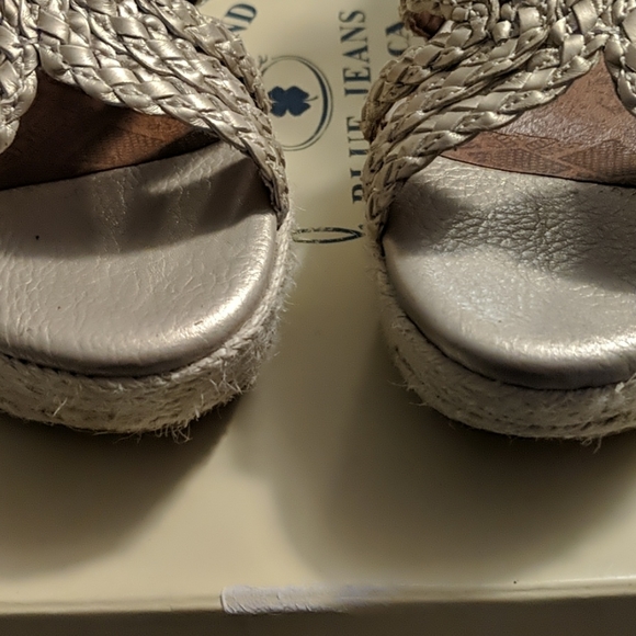 Lucky 8.5 Metallic Gold Espadrilles - Picture 3 of 7